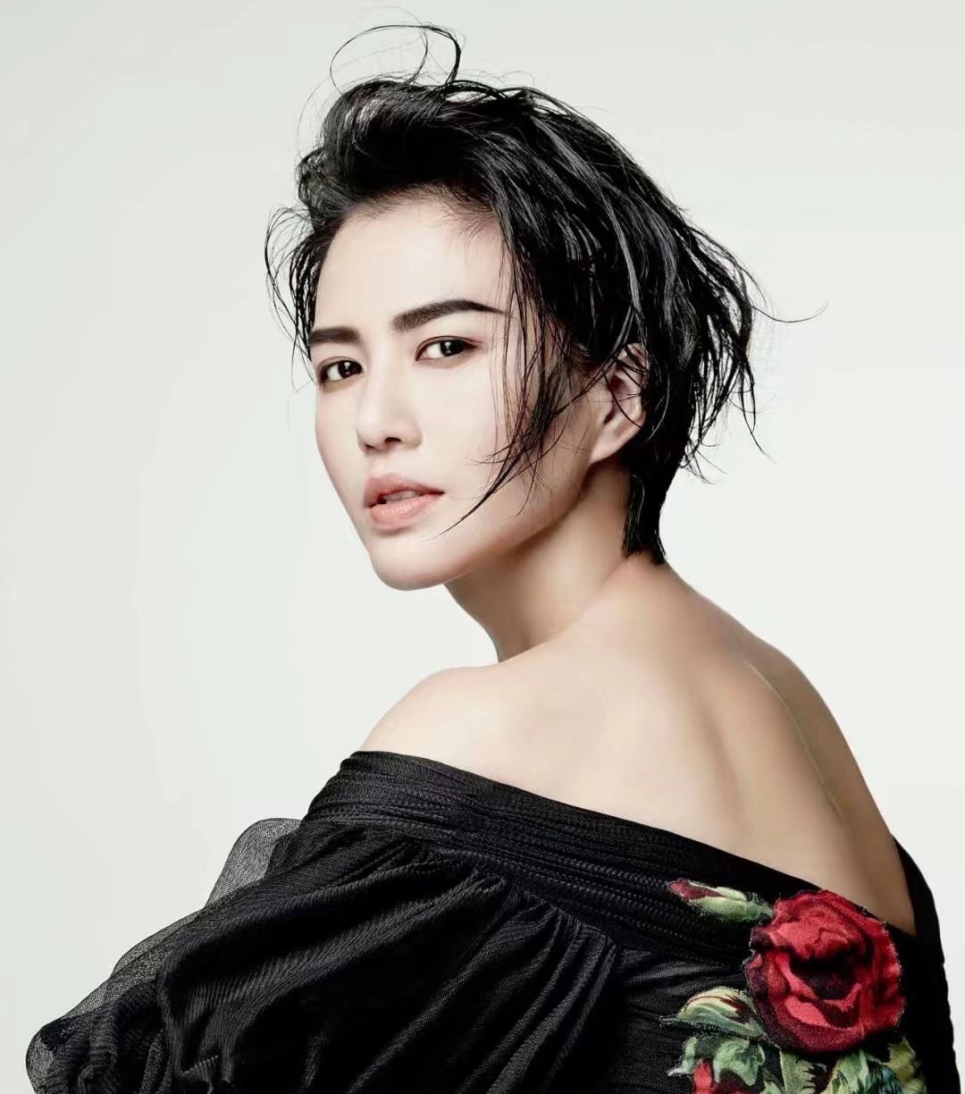 和平精英|和平精英揭秘：飞艇模式在空中倒地，能触发降落伞？超无敌！