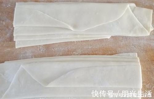 面团|自己在家做手擀面时，教你一招，面条爽滑又劲道，越吃越上瘾