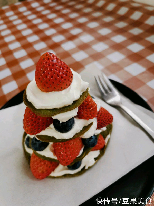 这道超简单的圣诞树蛋糕比大厨做的还好吃