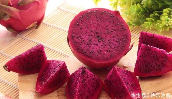 好处|女性要常吃此红色食物,排清身体毒素,便秘也好了,人年轻了
