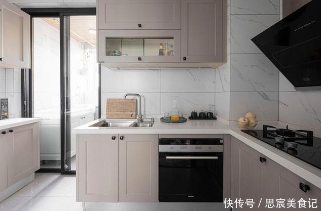 收纳|“去客厅化”装修火了!她家不要电视墙、不买餐桌,全屋太高级!