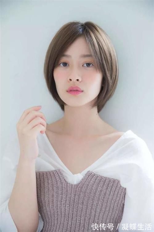 中年 换个发型换换心情,今年超火的5种发型,赶紧试试,看着就减龄