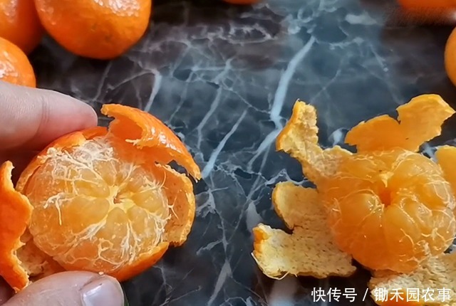 “砂糖橘”有真假,这样的“砂糖橘”,别买,不好吃!4招挑橘子