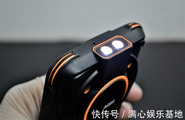 三防|1.5米摔不烂水浸不坏的三防手机,热成像夜视,关键时刻能保命