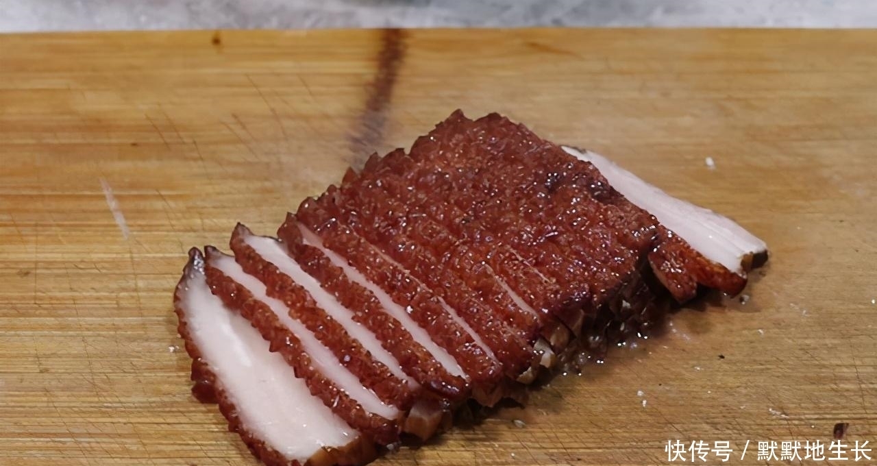 年夜饭系列梅菜扣肉，肉质肥而不腻，入口即化，学会给家人露一手