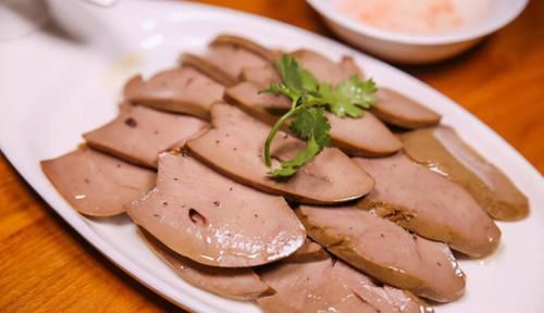  鹅肝|法国鹅肝贵，为啥不吃便宜的中国鹅肝，吃货：差距不是一般地大