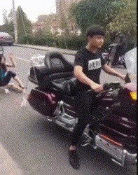 |搞笑GIF:原来我们讨厌的不是广场舞 而是那些大妈