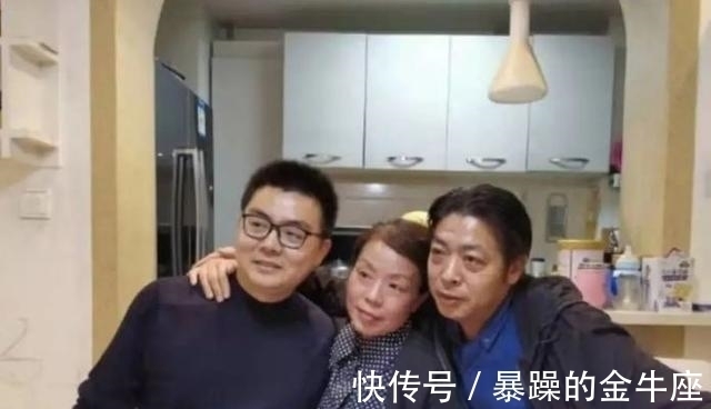 姚威下厨,一把菜刀引发热议,道德绑架无处不在