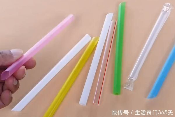 女人|吸管用完别扔,在卫生间里放几根,解决了很多男人女人的烦恼