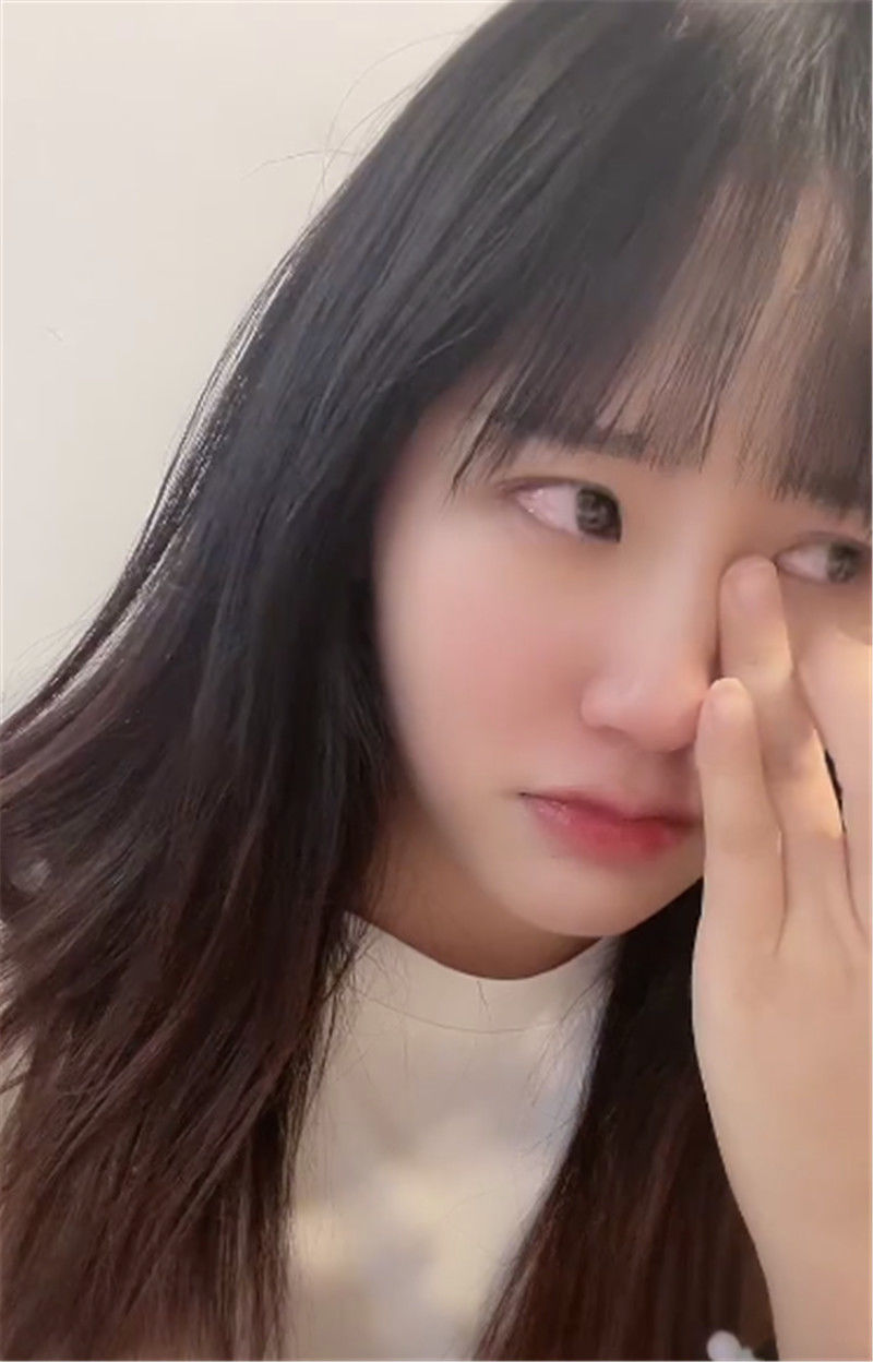 小雪|腐团儿久违COS新作,袜子故意剪开出奇效!同为一姐小雪吖很真实