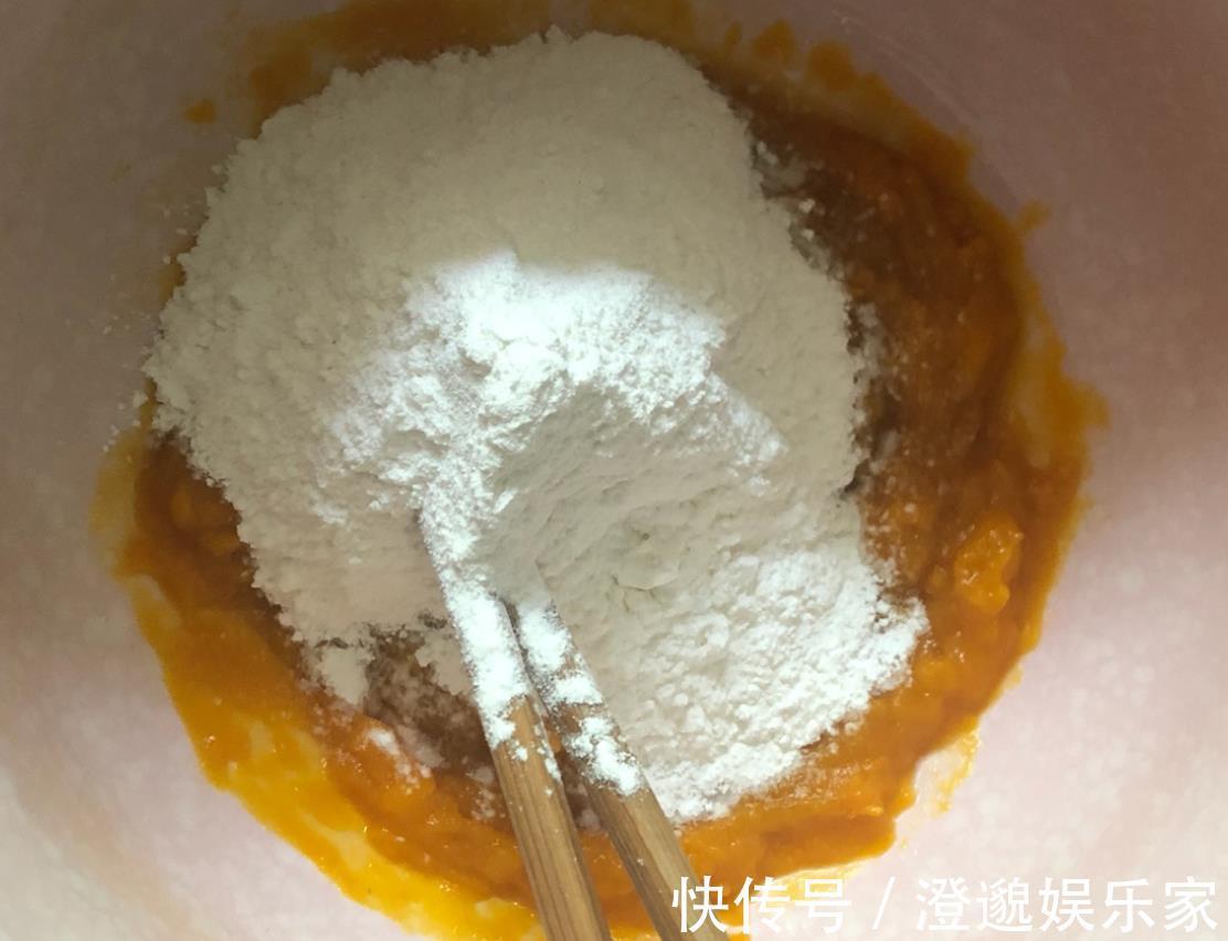 这甜品我隔三差五吃一次,做法超简单,香甜软糯,营养又美味