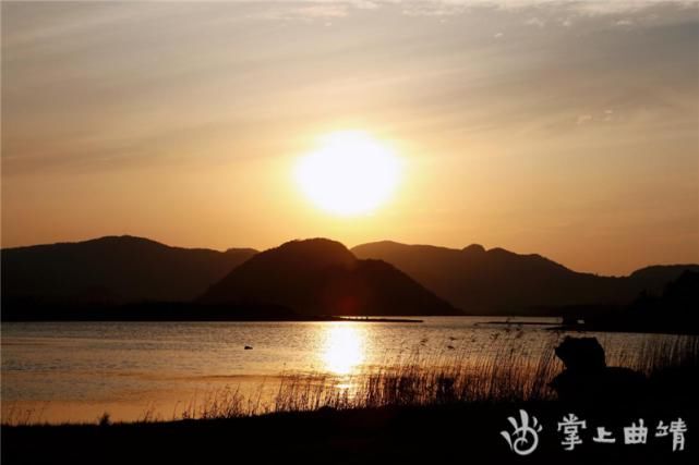 海峰湿地：落日归山海 湿地披霞光