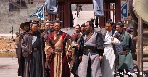 此人一人连败方腊手下众多高手, 武功秘籍成就了天下第一侠士!