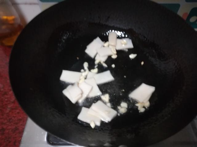 它是“天然叶酸”，春天要多给家人吃，一斤3元，常吃体重蹭蹭降