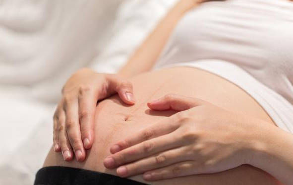 孕妈妈的肚脐|孕妇的肚脐眼隐藏了幸福指数?若肚脐是这个状态,真是让人羡慕