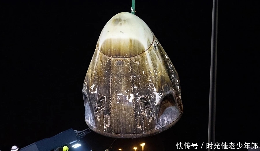 携嫦娥五号大胜之威，航天员何时登月？双重防护载人登月舱亮相