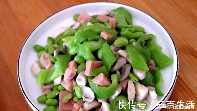 主食|三口人的晚饭吃得清淡些,三个菜一个主食,简单易做经济实惠