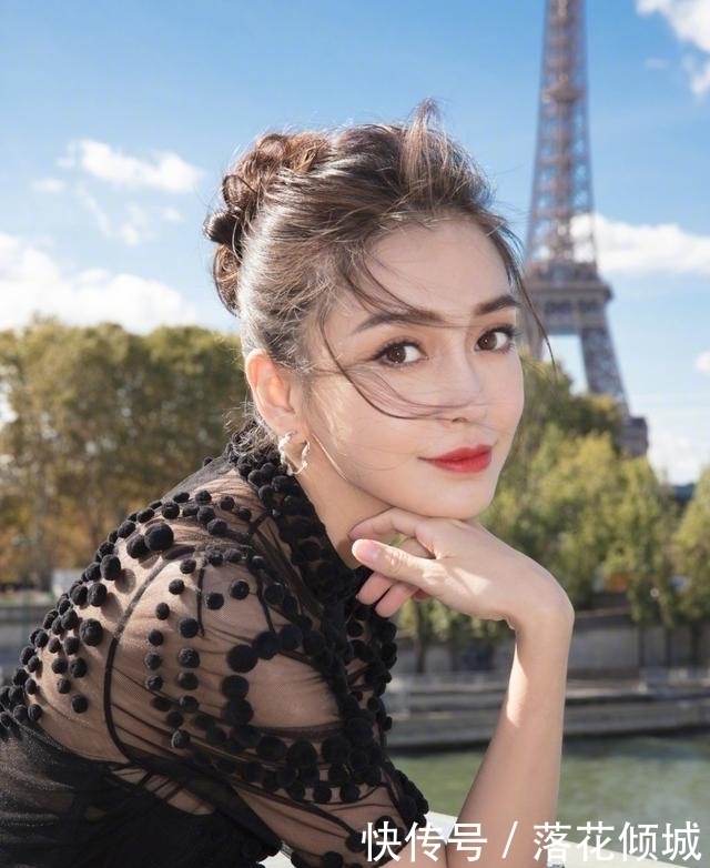 纸巾|真正精致的女人,出门包里都会有这5样东西,少一样都不“精致”