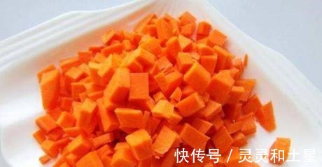 豆腐丸子|炸肉丸时,别再加淀粉了,多加这样东西,肉丸不松散!