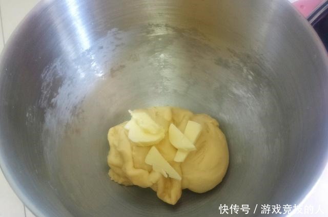 面包别再发酵两次了,学会这做法,一次发酵也柔软,味道不输买的!