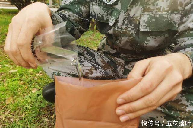 值得|带你品尝最快最好吃的“外卖”!单兵自热食品值得拥有