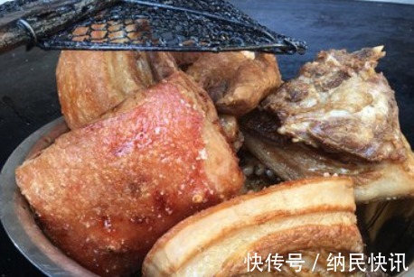 做扣肉时,猪肉焯水后别直接下锅炸!大厨教你正确方法,软糯鲜香