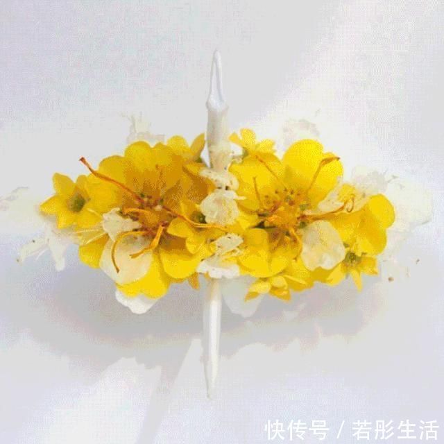 翅膀$抑郁小哥把一只2毛钱的千纸鹤折成了我买不起的样子,不但病好了还年入百万