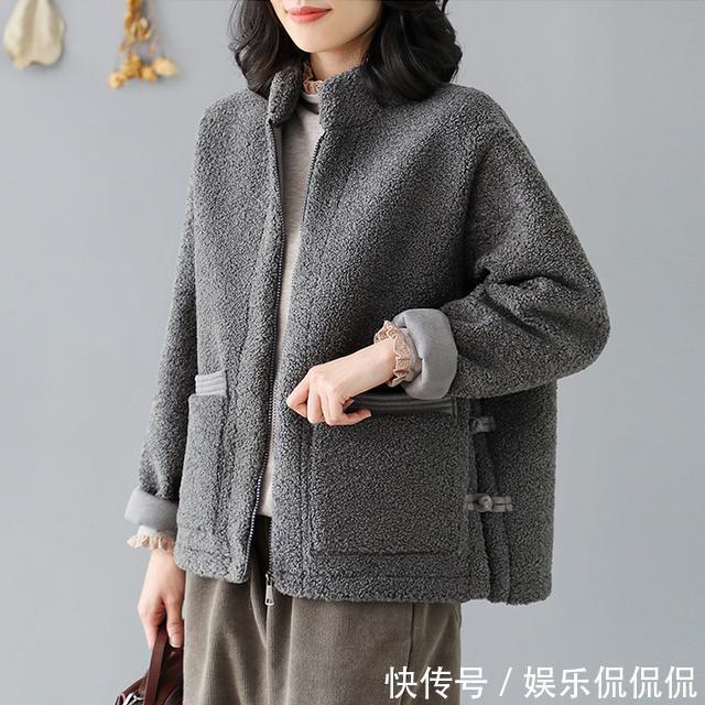 外套|短款外套人人有,这样搭才时尚,适合35岁到47岁女人,特洋气