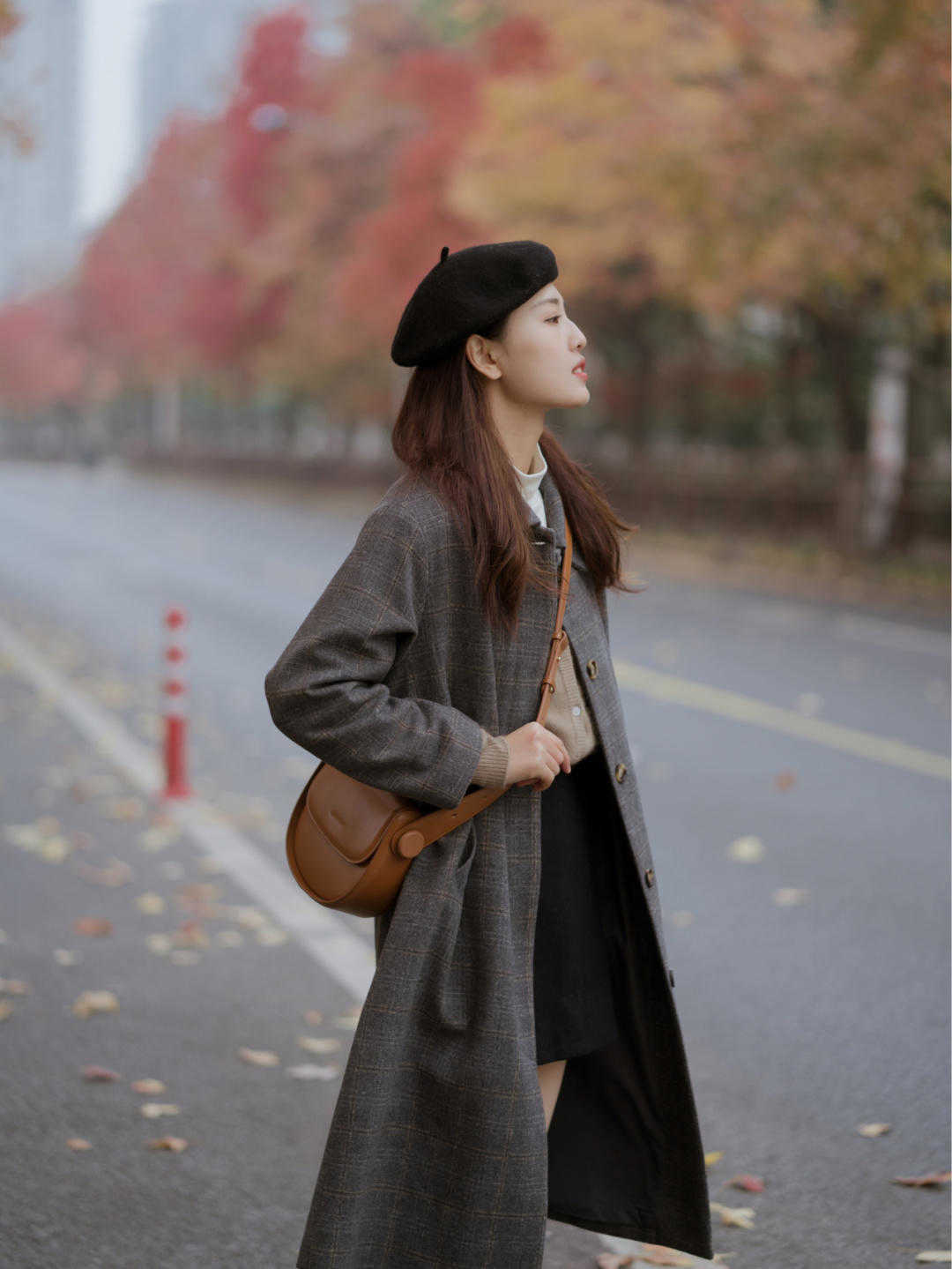 长筒靴|有品味的女人都穿什么大衣?看完潮人示范你就知道了,百搭还显瘦