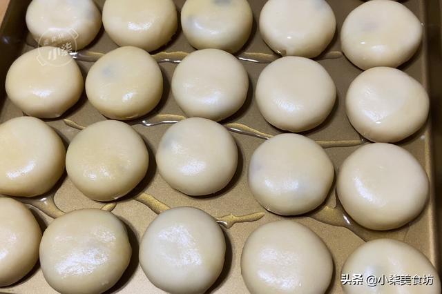 解暑|在家自制绿豆小饼,学会不用买,清凉解暑易消化,老人孩子都喜欢