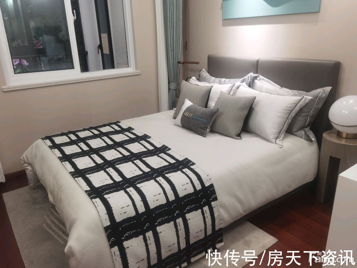 新动态|中海左岸好不好?置业顾问从项目现场发回新组图