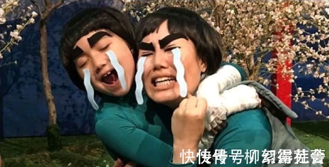 小李|火影亲子COS凯与小李，比大拇指动作直呼内行，COS道具诠释青春
