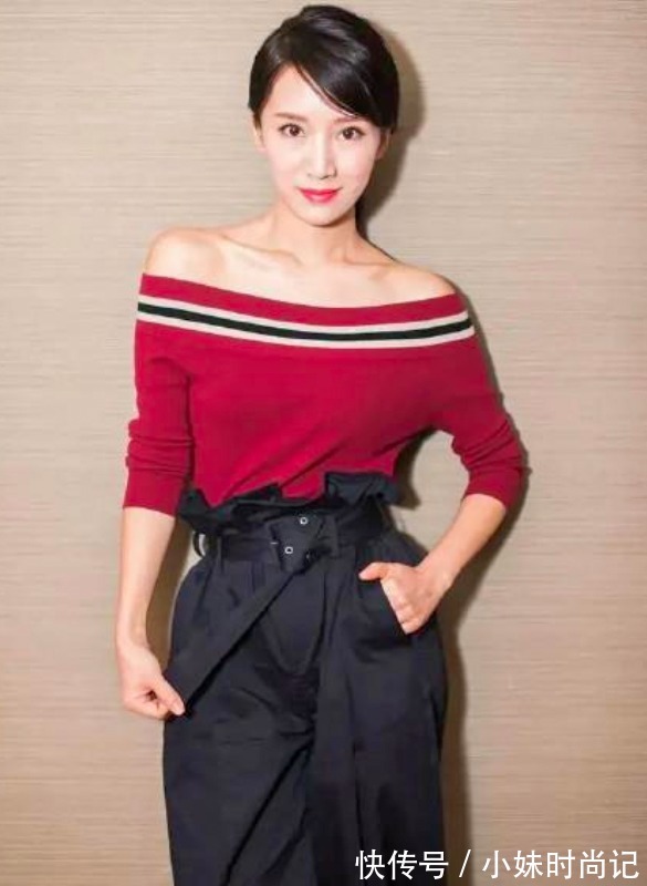 穿搭|“阔太”李念真会穿,针织衫配阔腿裤,“上紧下松”显高又显气质