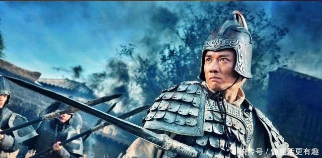 挡住|吕布是三国演义第一猛将,除了张飞,能挡住他百余合的只有这四位
