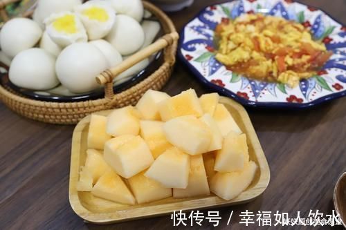 今天的早餐，我给孩子做早餐已经坚持了七年，身体才会暖和