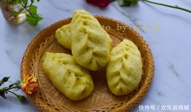 老妈蒸包子用这种面，吃起来甜丝丝的营养也高，包子店都买不到！