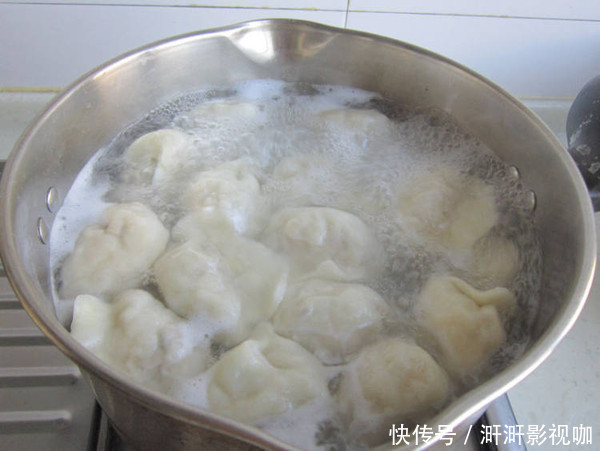 大葱|白菜韭菜靠边站，这两样包饺子特香，提高免疫力，吃了上顿想下顿