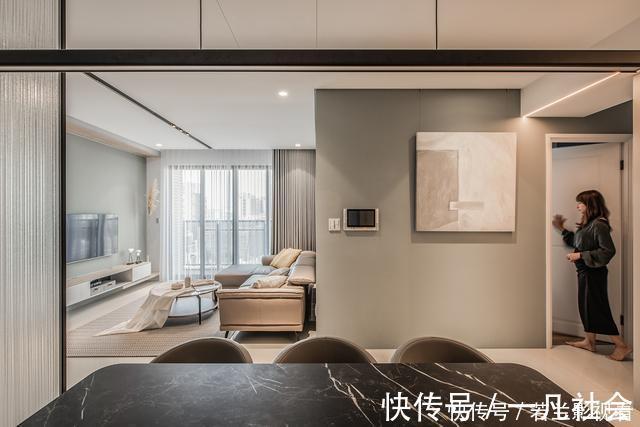 石纹|展开怀抱迎接无拘的晚年人生,89平米清新双人寓所,自由和谐