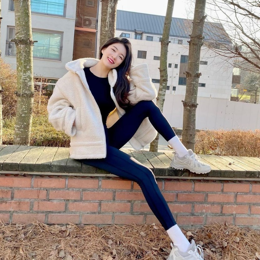 瑜伽|她是Ins上的瑜伽女神,黄金比例的身材惹人羡慕!