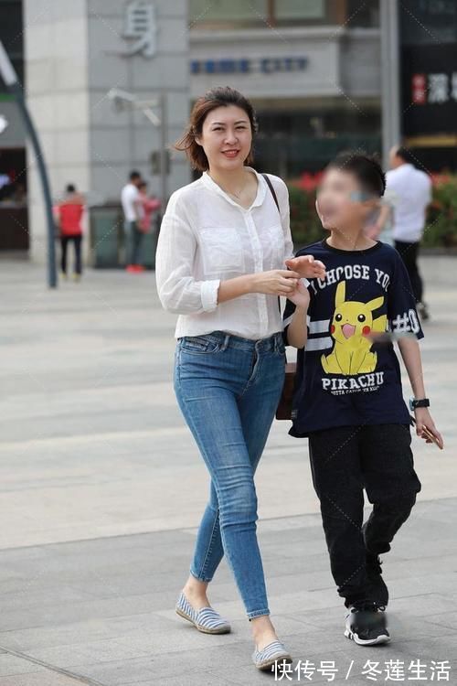 牛仔裤 白衬衫与牛仔裤的穿搭,职场达人穿搭,简单大气时尚自然