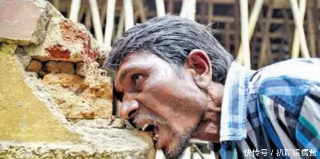 印度一男子不吃饭菜,以砖头为主食,连续吃了20年