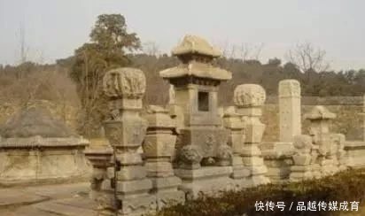 李莲英的墓|李莲英是怎么死的？