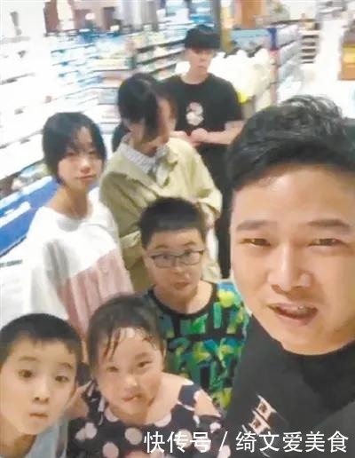 暑假|“最强舅舅”带8个外甥过暑假，每天做饭5小时，舅妈称喜欢这种氛围