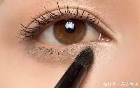 卧蚕|卧蚕=脸上的胸部！教你画女神标配卧蚕眼妆