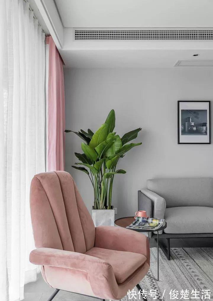 墙面|窗帘装明轨还是暗轨好？亲身体验告诉你，别被窗帘老板忽悠了！