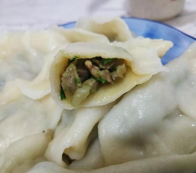 韭菜猪肉馅水饺,好吃不过饺子