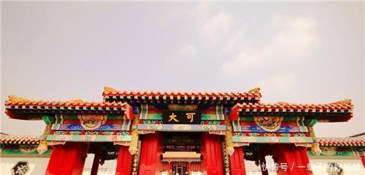 罗贯中|三国里毫无争议的王者, 智力完胜孔明, 武力完爆吕布！