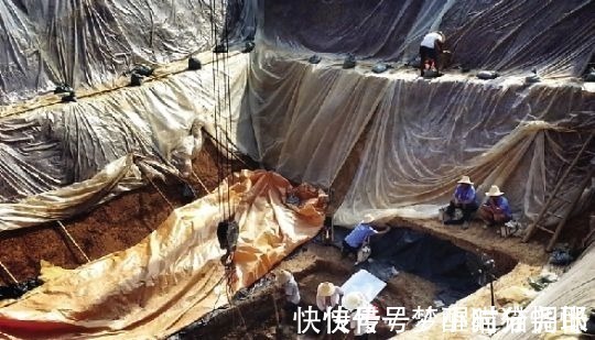 战国时期&曾国怎么消失的叶家山墓挖出180字的编钟,却揭开了千年谜团!