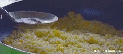 蛋炒饭,先炒蛋还是先炒饭,第1步就做错了,难怪不好吃!