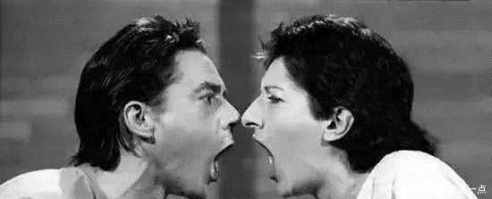 最让人|历史上最让人费解的行为女孩自愿做实验被麻痹全身,6小时内任人触碰